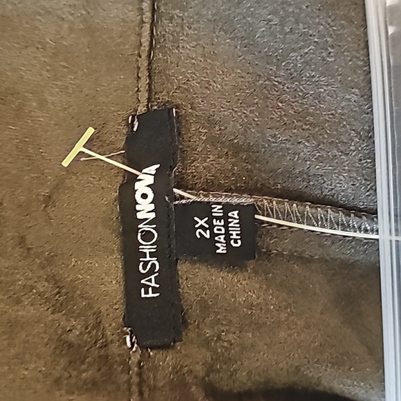 Fashion Nova Suede Sway plus size off shoulder jacket Spring - Picture 4 of 5